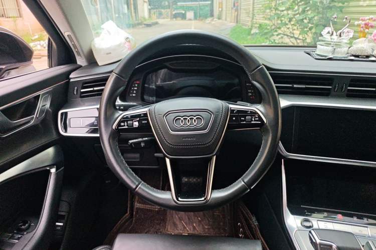 Used Audi A6L 2023 40 TFSI Luxury Prestige Edition Steering Wheel