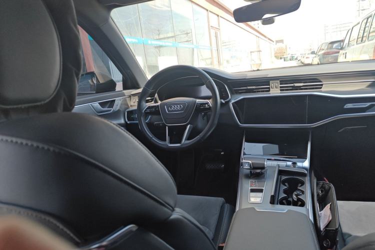 Used Audi A6L 2023 Revised 40 TFSI Luxury Dynamic Edition Steering Wheel