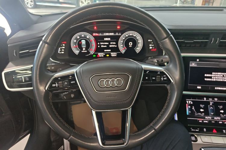 Used Audi A6L 2023 Revised 40 TFSI Luxury Dynamic Edition Steering Wheel