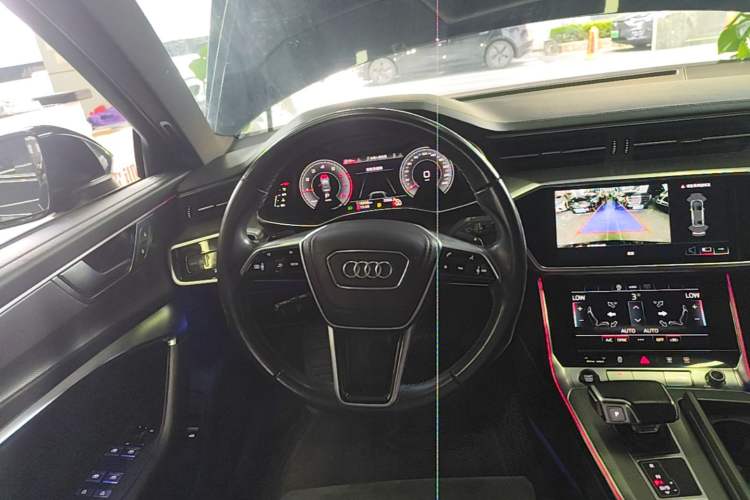 Used Audi A6L 2023 Revised 40 TFSI Luxury Dynamic Edition Steering Wheel