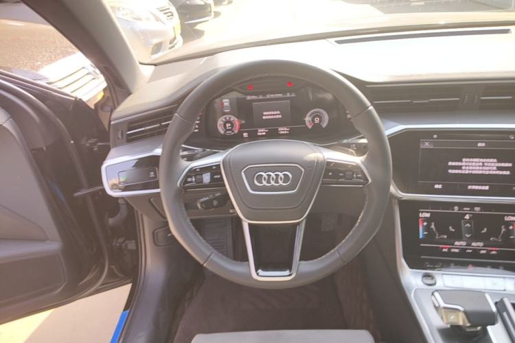 Used Audi A6L 2023 Revised 40 TFSI Luxury Dynamic Edition Steering Wheel