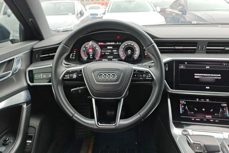 Used Audi A6L 2023 40 TFSI Luxury Dynamic Model Steering Wheel