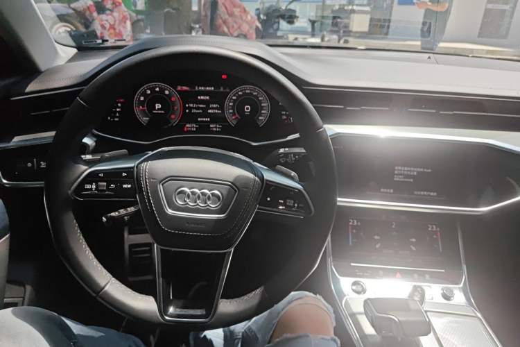 Used Audi A6L 2023 Revised 40 TFSI Luxury Prestige Edition Steering Wheel