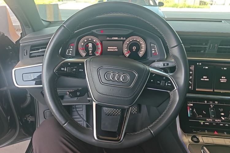 Used Audi A6L 2023 Revised 40 TFSI Luxury Dynamic Edition Steering Wheel