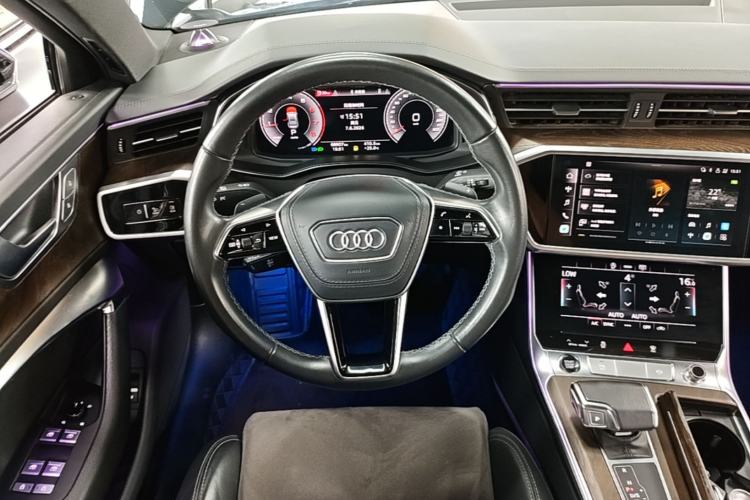 Used Audi A6L 2023 Revised 40 TFSI Luxury Dynamic Edition Steering Wheel