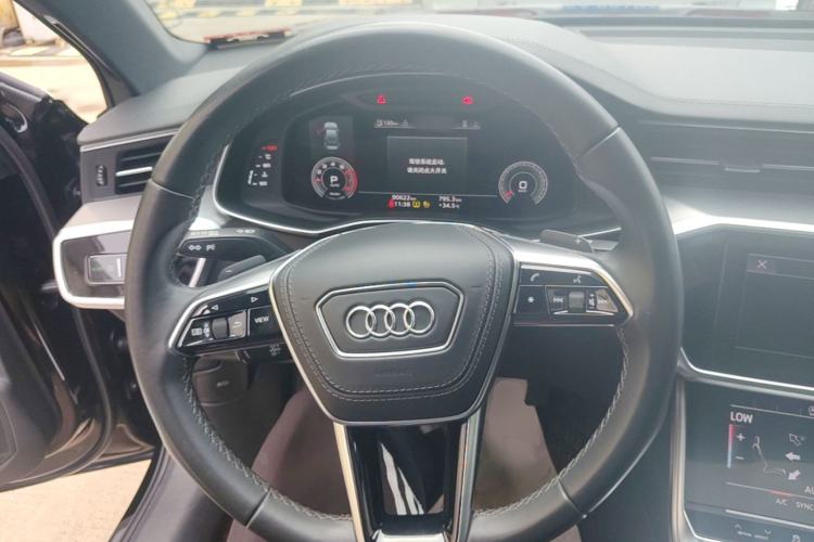 Used Audi A6L 2023 Revised 40 TFSI Luxury Dynamic Edition Steering Wheel