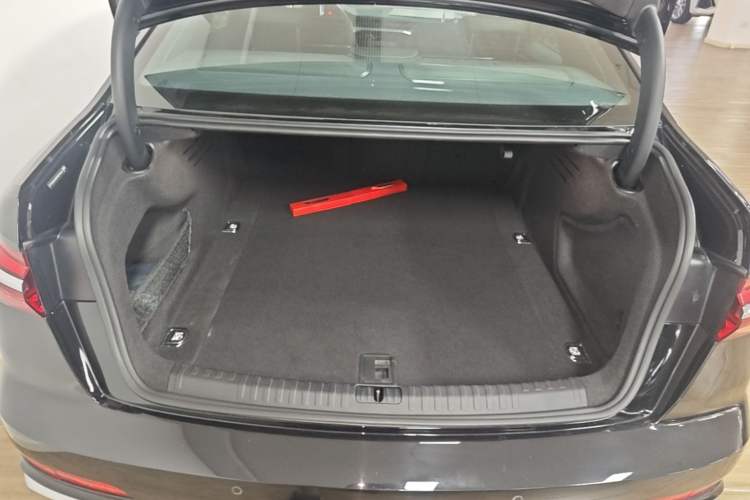 Used Audi A6L 2023 Revised 40 TFSI Luxury Dynamic Edition Trunk
