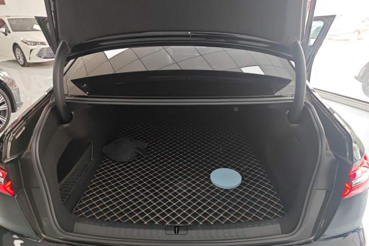 Used Audi A6L 2023 45 TFSI quattro Prestige Dynamic Edition Trunk