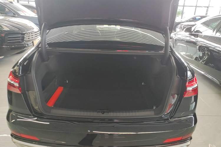 Used Audi A6L 2023 40 TFSI Luxury Dynamic Model Trunk