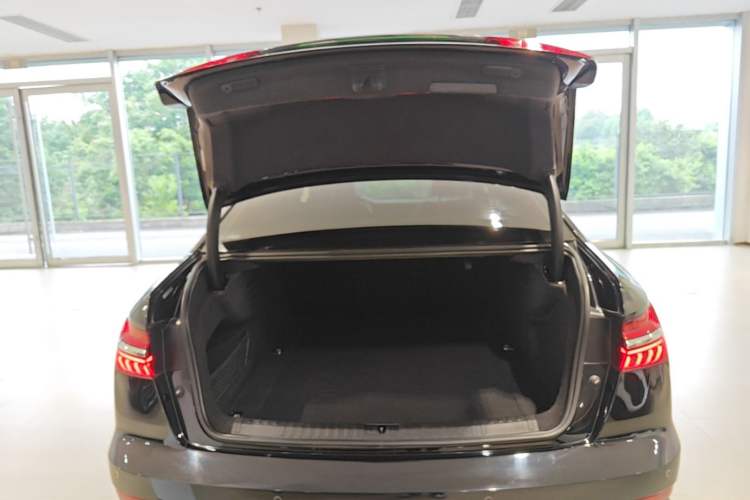 Used Audi A6L 2023 40 TFSI Luxury Dynamic Model Trunk
