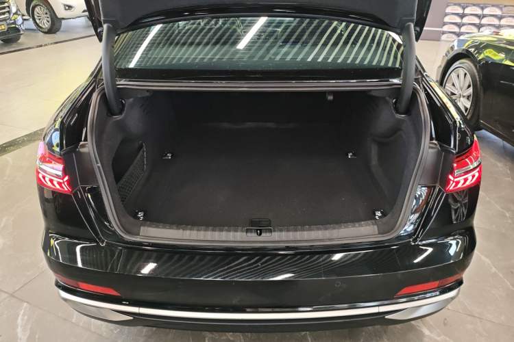 Used Audi A6L 2023 40 TFSI Luxury Dynamic Model Trunk
