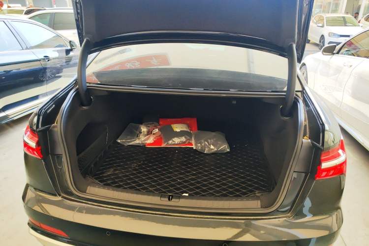 Used Audi A6L 2023 40 TFSI Luxury Dynamic Model Trunk