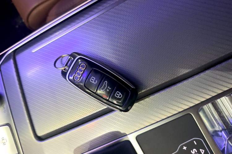 Used Audi A6L 2023 45 TFSI Prestige Elegant Edition Vehicle Key