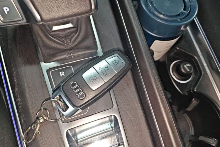 Used Audi A6L 2023 Revised Edition 45 TFSI quattro Prestige Dynamic Version Vehicle Key