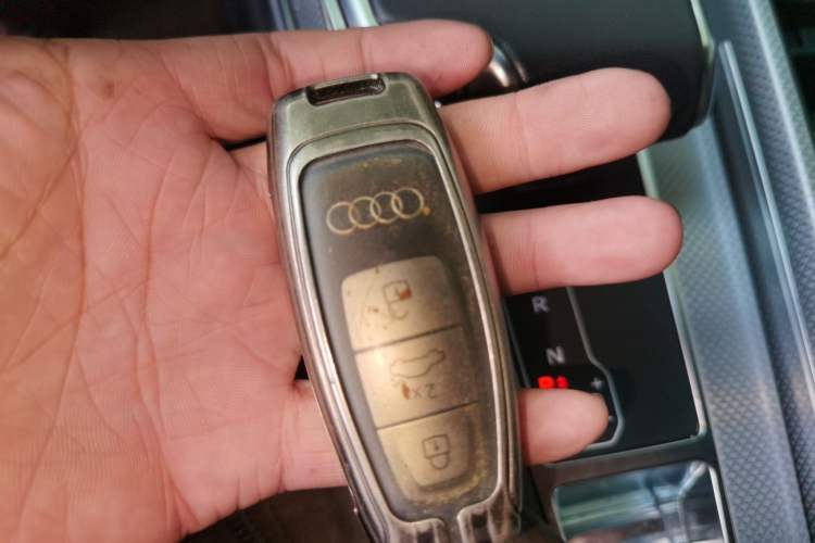 Used Audi A6L 2023 40 TFSI Luxury Dynamic Model Vehicle Key