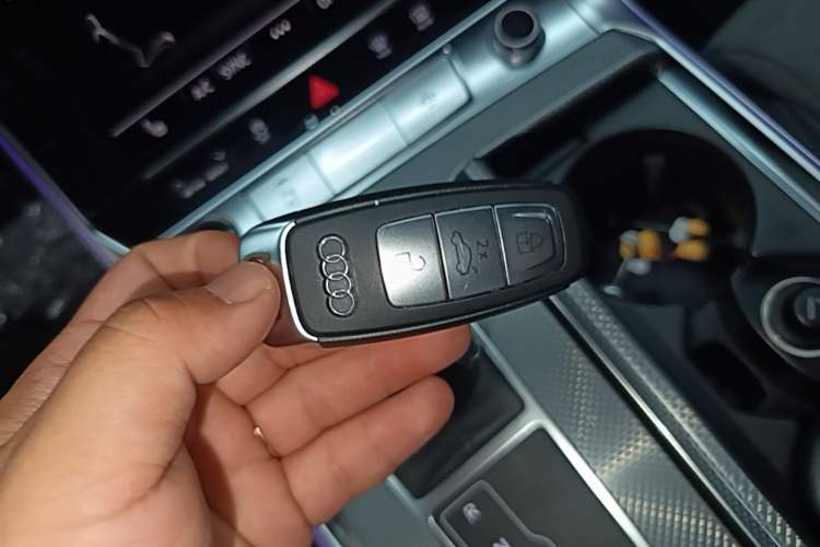 Used Audi A6L 2023 40 TFSI Luxury Dynamic Model Vehicle Key