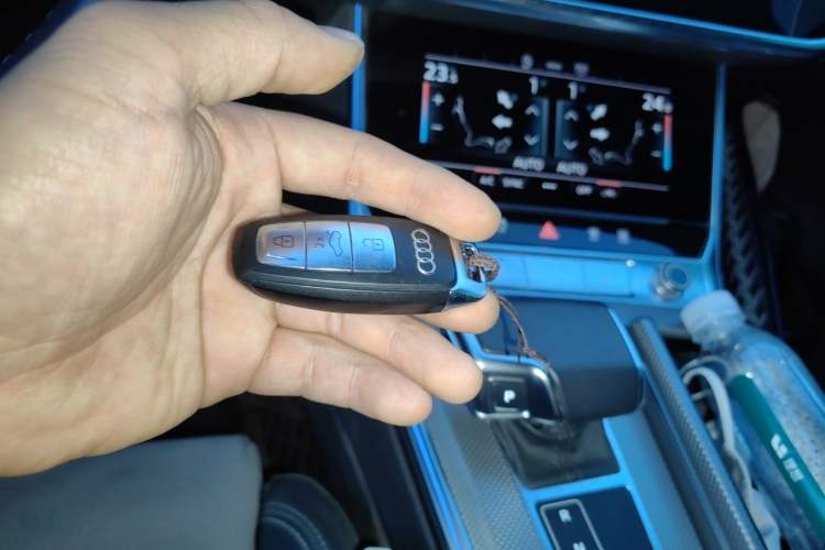 Used Audi A6L 2023 45 TFSI Prestige Dynamic Edition Vehicle Key