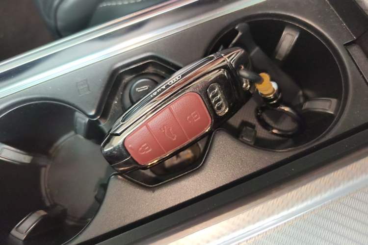 Used Audi A6L 2023 40 TFSI Luxury Prestige Edition Vehicle Key