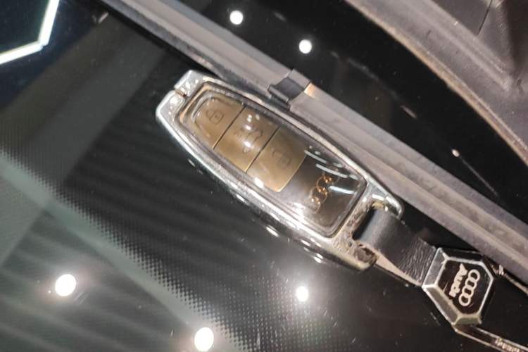 Used Audi A6L 2023 Revised Edition 45 TFSI quattro Prestige Dynamic Version Vehicle Key