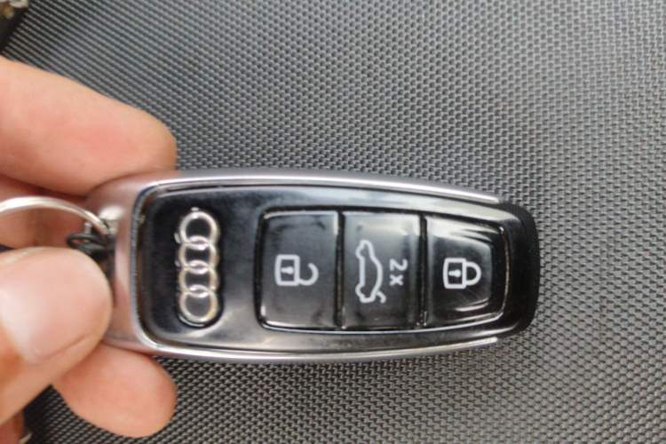 Used Audi A6L 2023 Revised Edition 45 TFSI quattro Prestige Dynamic Version Vehicle Key