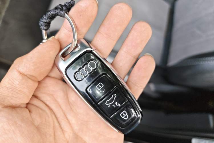 Used Audi A6L 2023 45 TFSI Prestige Dynamic Edition Vehicle Key