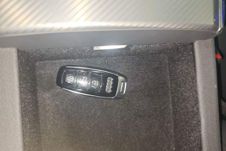 Used Audi A6L 2023 Revised 40 TFSI Luxury Prestige Edition Vehicle Key