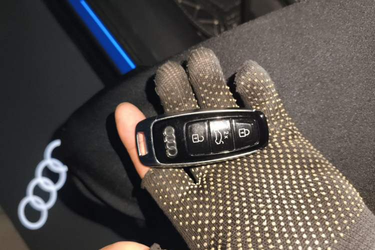 Used Audi A6L 2023 40 TFSI Luxury Prestige Edition Vehicle Key