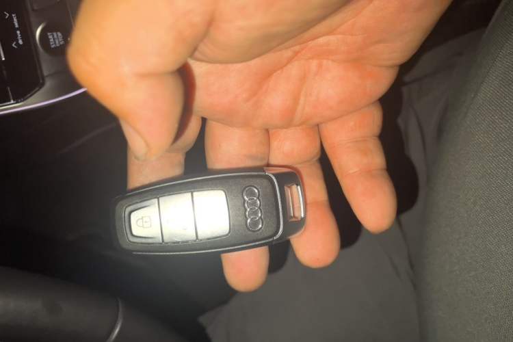 Used Audi A6L 2023 Revised Edition 45 TFSI quattro Prestige Dynamic Version Vehicle Key