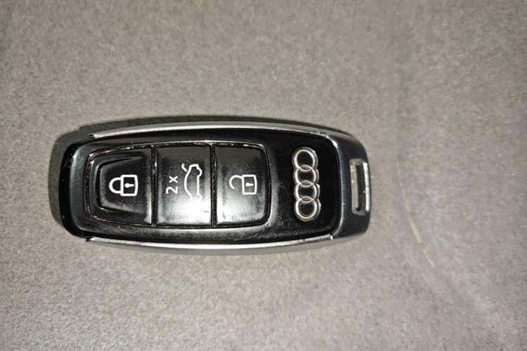 Used Audi A6L 2023 40 TFSI Luxury Dynamic Model Vehicle Key