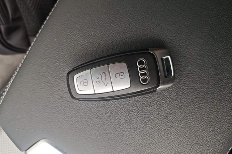 Used Audi A6L 2023 Revised 40 TFSI Luxury Dynamic Edition Vehicle Key