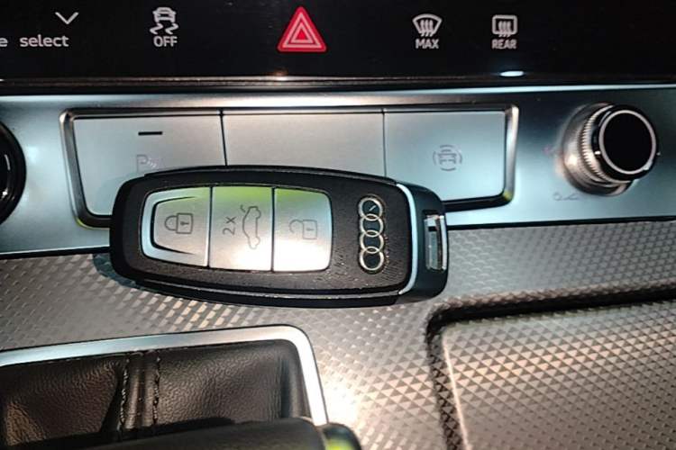 Used Audi A6L 2023 Revised 40 TFSI Luxury Dynamic Edition Vehicle Key