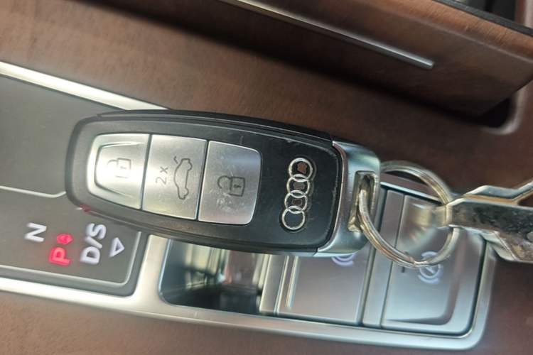 Used Audi A6L 2023 55 TFSI quattro Prestige Dynamic Edition Vehicle Key