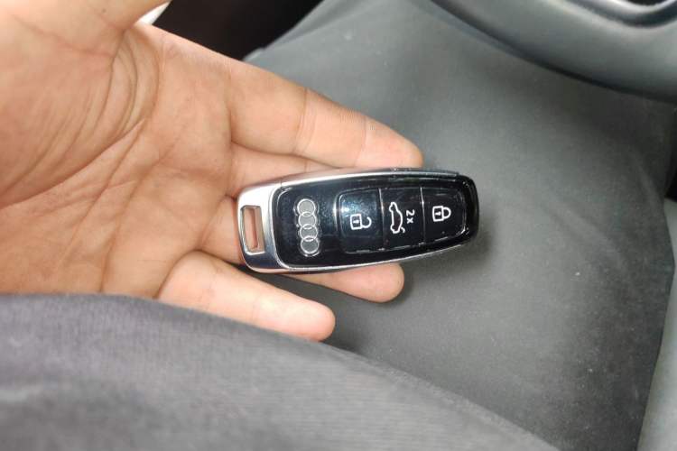 Used Audi A6L 2023 45 TFSI Prestige Dynamic Edition Vehicle Key