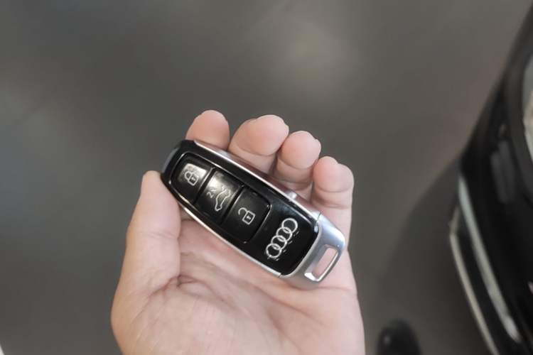 Used Audi A6L 2023 40 TFSI Luxury Dynamic Model Vehicle Key