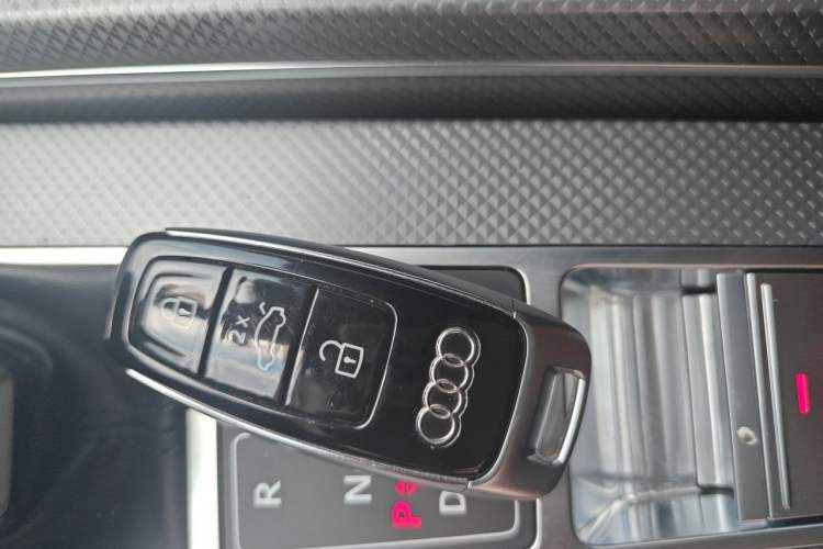 Used Audi A6L 2023 45 TFSI Prestige Dynamic Edition Vehicle Key