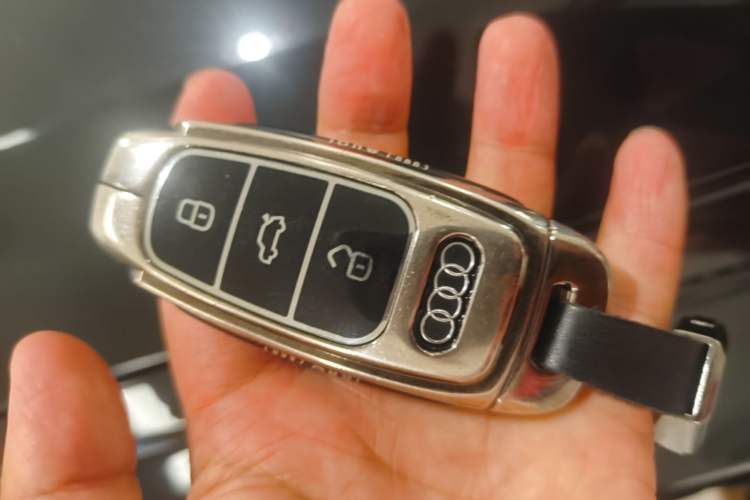Used Audi A6L 2023 Revised Edition 45 TFSI quattro Prestige Dynamic Version Vehicle Key