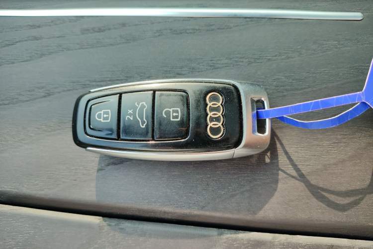 Used Audi A6L 2023 Revised Edition 45 TFSI quattro Prestige Dynamic Version Vehicle Key