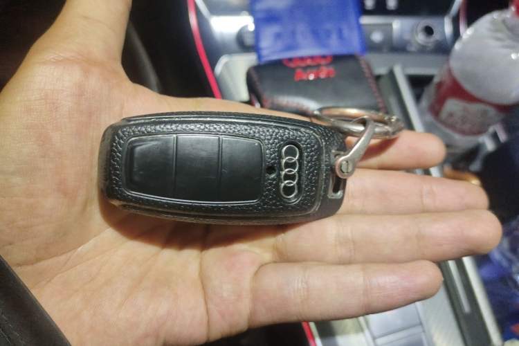 Used Audi A6L 2023 40 TFSI Luxury Prestige Edition Vehicle Key