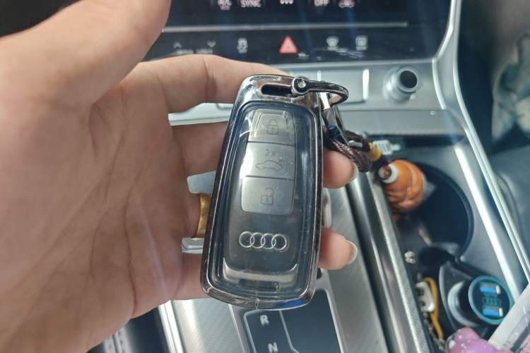 Used Audi A6L 2023 45 TFSI Prestige Elegant Edition Vehicle Key