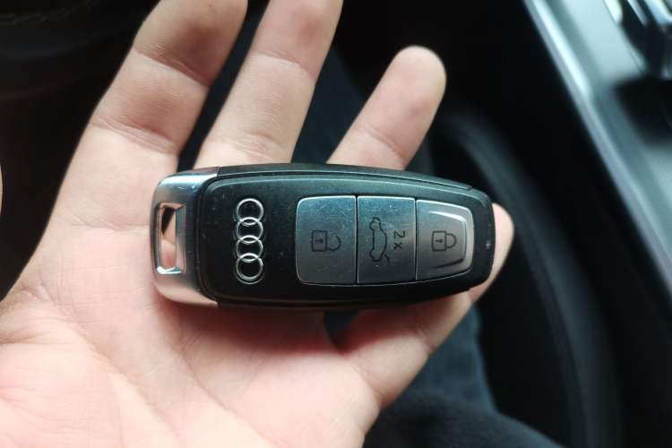 Used Audi A6L 2023 40 TFSI Luxury Dynamic Model Vehicle Key