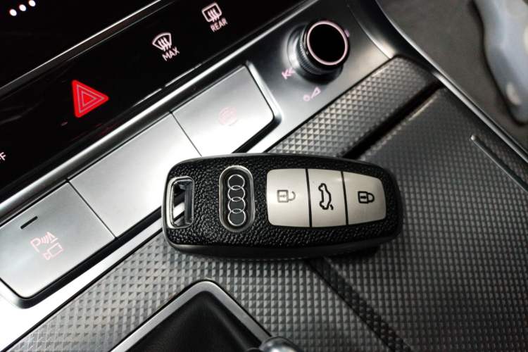 Used Audi A6L 2023 40 TFSI Luxury Dynamic Model Vehicle Key