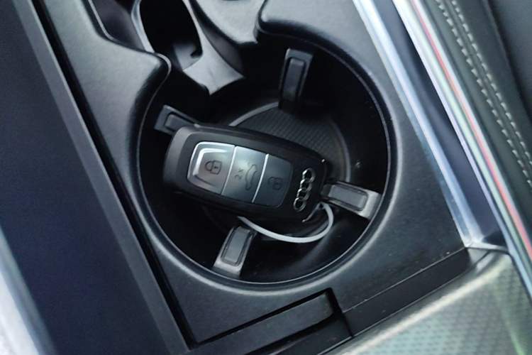Used Audi A6L 2023 Revised 40 TFSI Luxury Prestige Edition Vehicle Key