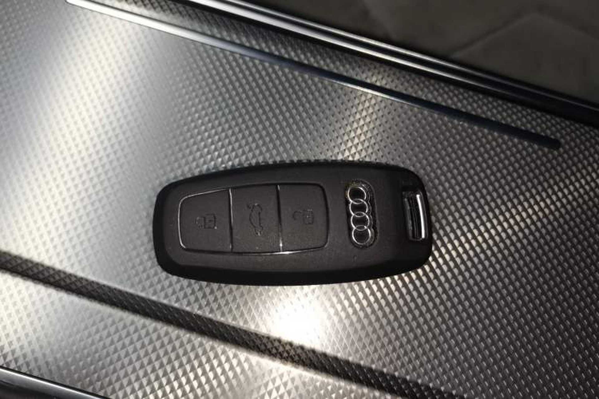 Used Audi A6L 2023 45 TFSI Prestige Dynamic Edition Vehicle Key