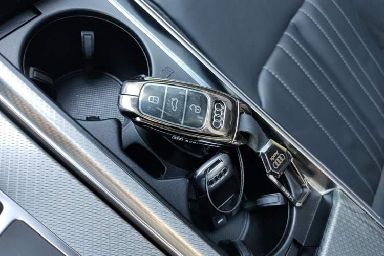 Used Audi A6L 2023 45 TFSI Prestige Dynamic Edition Vehicle Key