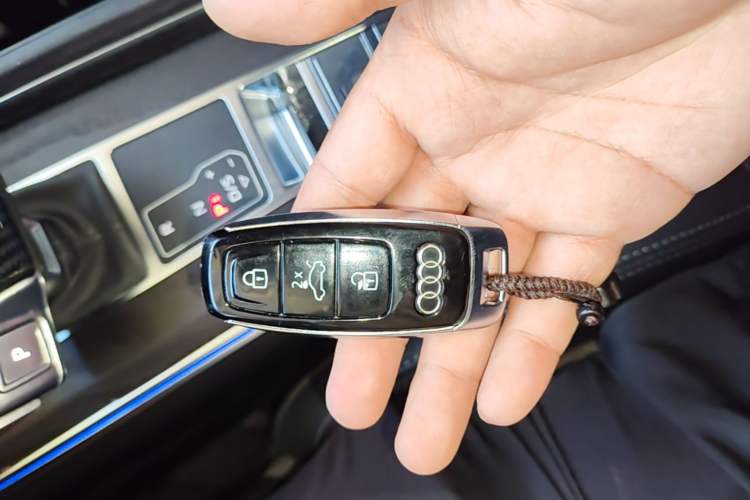 Used Audi A6L 2023 Revised Edition 45 TFSI quattro Prestige Dynamic Version Vehicle Key