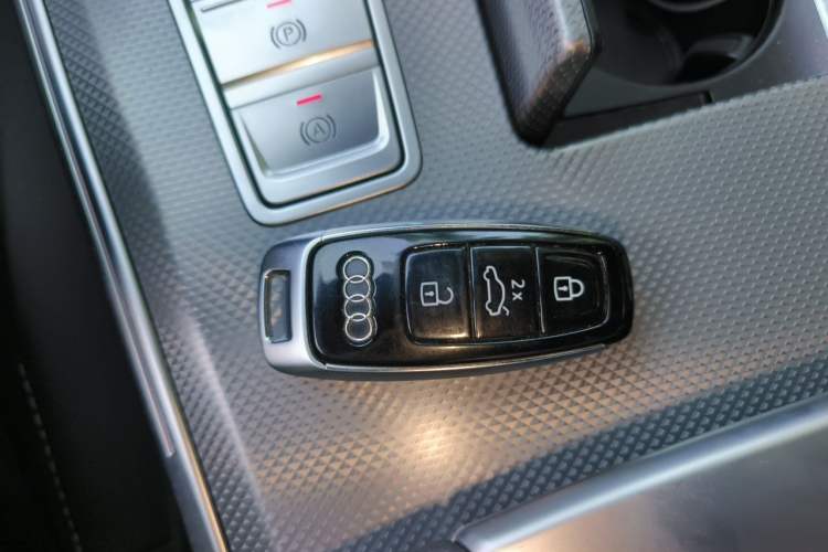 Used Audi A6L 2023 40 TFSI Luxury Dynamic Model Vehicle Key