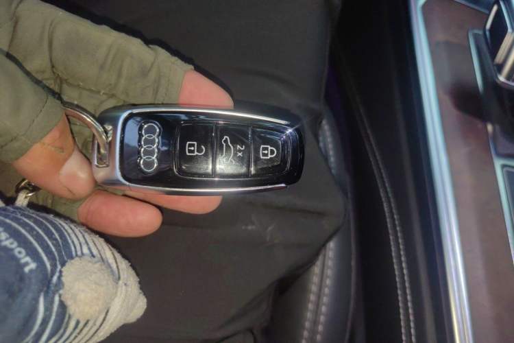 Used Audi A6L 2023 55 TFSI quattro Flagship Dynamic Edition Vehicle Key