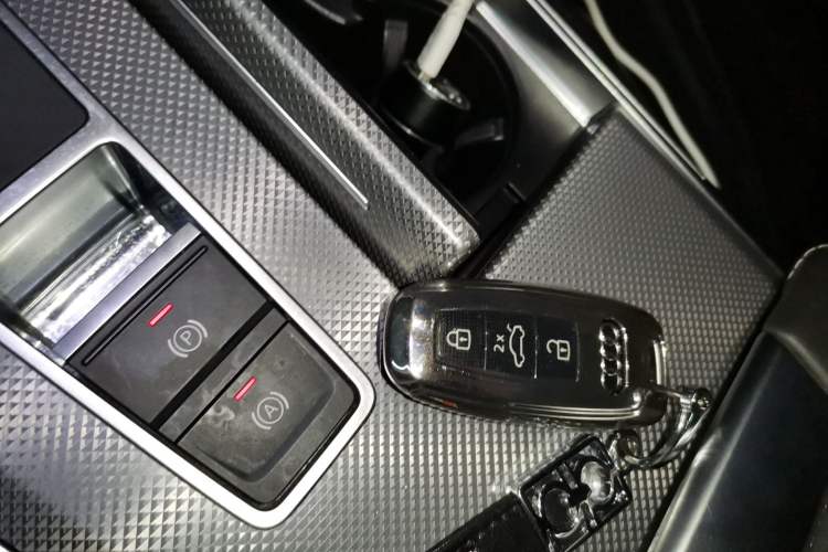 Used Audi A6L 2023 40 TFSI Luxury Dynamic Model Vehicle Key