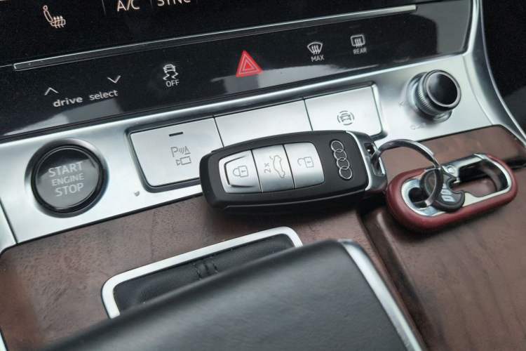 Used Audi A6L 2023 55 TFSI quattro Prestige Dynamic Edition Vehicle Key
