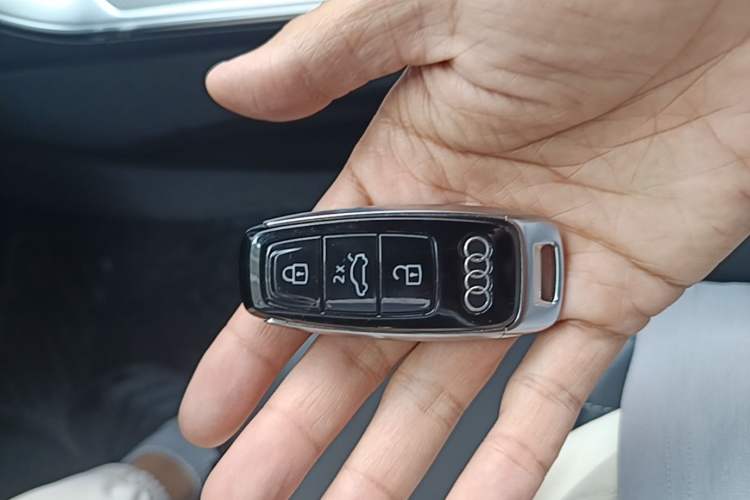 Used Audi A6L 2023 45 TFSI Prestige Dynamic Edition Vehicle Key